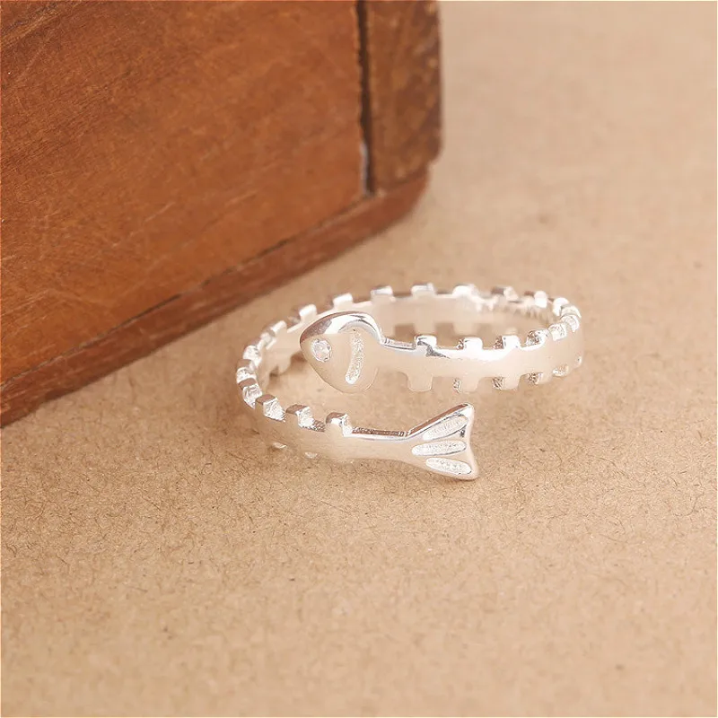 100% Authentic 925 Sterling Silver Rings For Women Simple Personality Small Fish Bone Open Rings Elegant Jewelry Ring
100% Authentic 925 Sterling Silver Rings For Women Simple Personality Small Fish Bone Open Rings Elegant Jewelry Ring