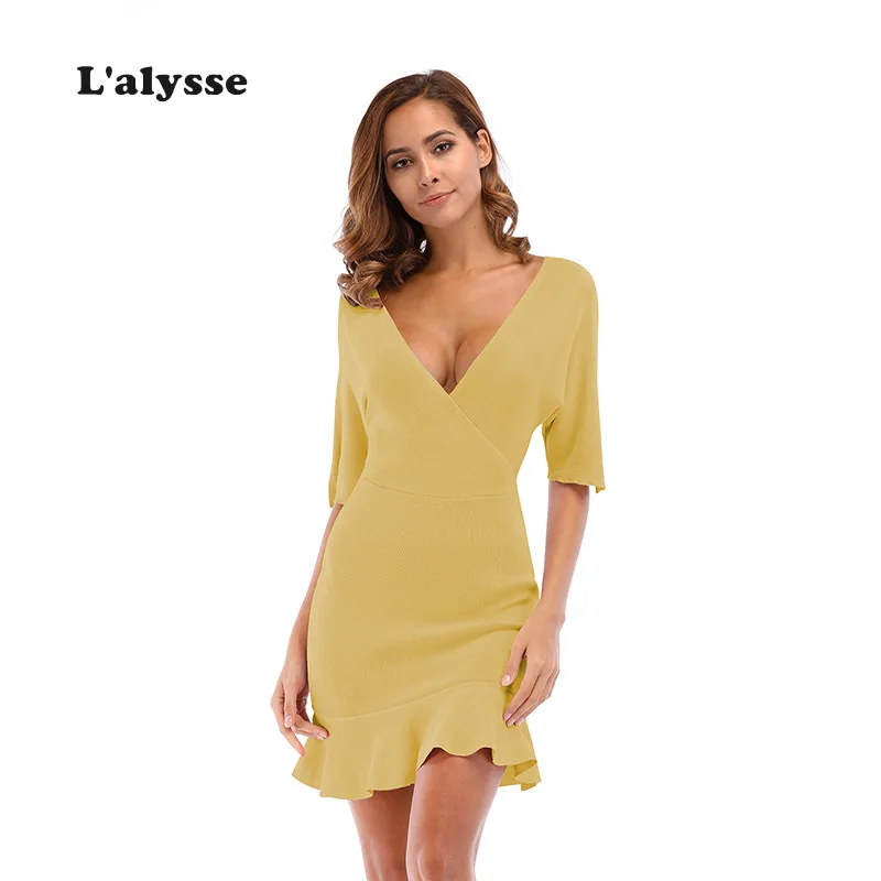 LALYSSE 2019 Summer New Women Ruffle Dress Deep V-neck Sexy Hip Dress Batwing Sleeve Knitting Plus Size Slim Dress Party Dating
LALYSSE 2019 Summer New Women Ruffle Dress Deep V-neck Sexy Hip Dress Batwing Sleeve Knitting Plus Size Slim Dress Party Dating