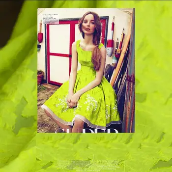 Lemon yellow fluorescent green fashion Hippie cowboy broken type cotton cloth cut process of high-end fashion fabrics
Lemon yellow fluorescent green fashion Hippie cowboy broken type cotton cloth cut process of high-end fashion fabrics
