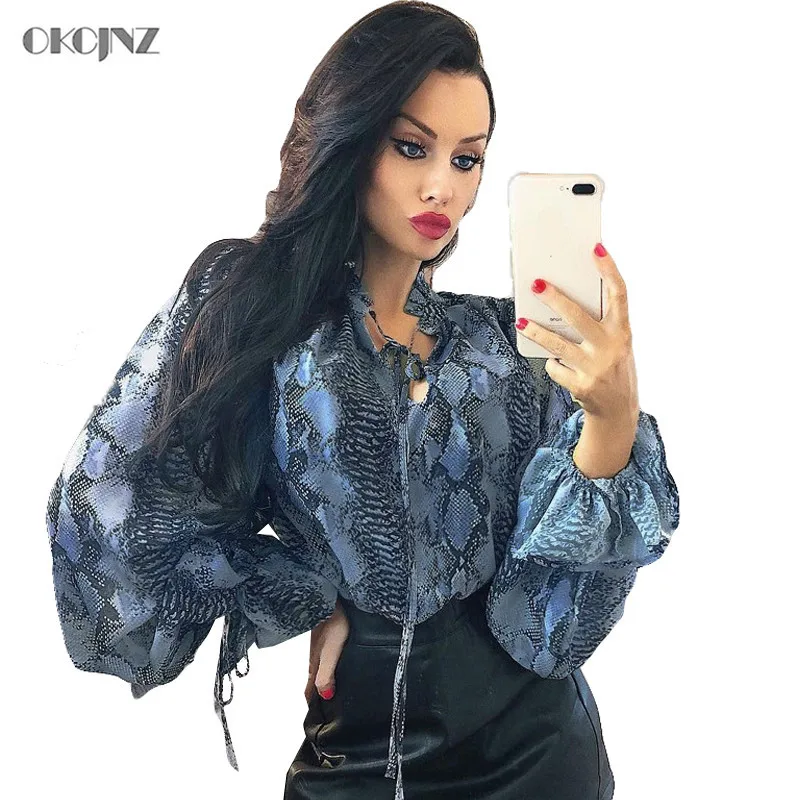 2019 Loose Blue Snake Skin Pattern Chiffon Blouse Women Shirt Kimono Clothes Feminine Ladies Tops Summer Camisa Tunic Bts Okq403
2019 Loose Blue Snake Skin Pattern Chiffon Blouse Women Shirt Kimono Clothes Feminine Ladies Tops Summer Camisa Tunic Bts Okq403