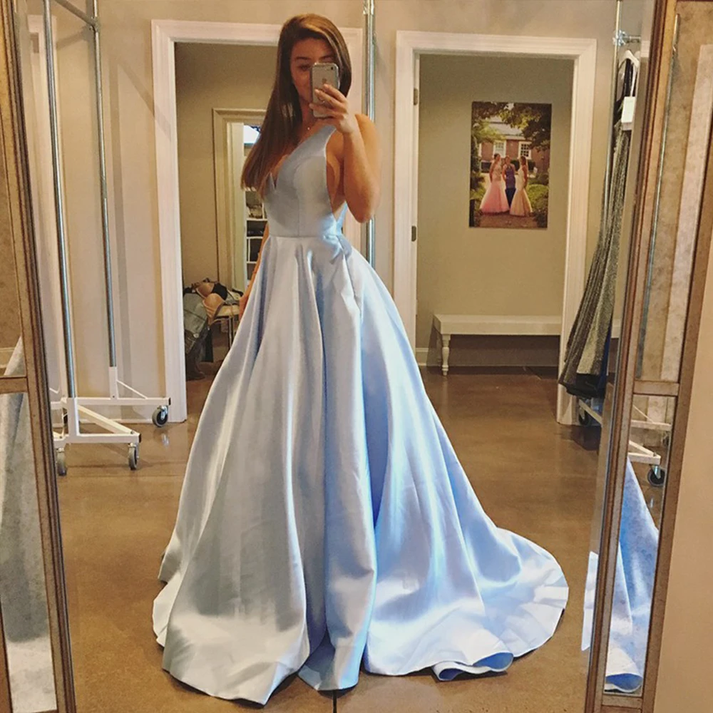 Bbonlinedress New Arrival V-Neck Evening Dresses Sexy Backless Prom Dress Blue Satin Evening Gowns with Pockets Vestido de noche
Bbonlinedress New Arrival V-Neck Evening Dresses Sexy Backless Prom Dress Blue Satin Evening Gowns with Pockets Vestido de noche