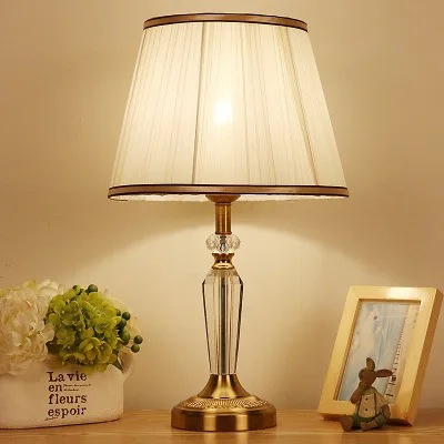 Luxury crystal table light crystal table lamp bedroom bedside for living room Europe house lighting e27 socket quality lights
Luxury crystal table light crystal table lamp bedroom bedside for living room Europe house lighting e27 socket quality lights