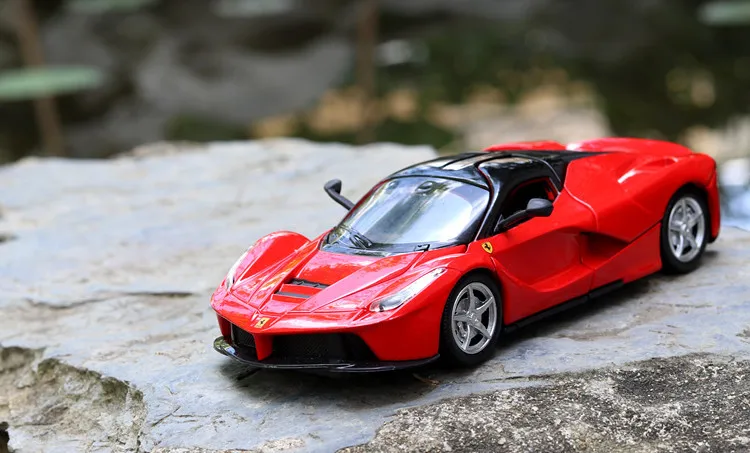 1:32 Rafah sports car Metal Alloy Diecast Car Model Miniature Scale Model Sound and Light Electric Car Toys For Children Boys
1:32 Rafah sports car Metal Alloy Diecast Car Model Miniature Scale Model Sound and Light Electric Car Toys For Children Boys