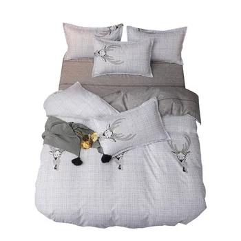 Fashion classic bedding set Nordic minimalist style 4 sets / set of duvet cover bedding skin-friendly home textile four-piece
Fashion classic bedding set Nordic minimalist style 4 sets / set of duvet cover bedding skin-friendly home textile four-piece