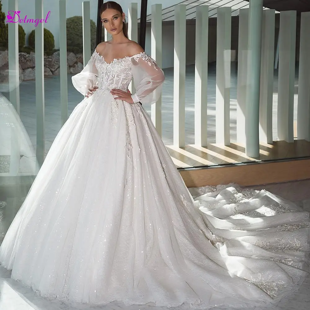 Detmgel Sweetheart Neck Appliques Lace A-Line Wedding Dresses 2019 Luxury Beaded Long Sleeve Court Train Vintage Wedding Gowns
Detmgel Sweetheart Neck Appliques Lace A-Line Wedding Dresses 2019 Luxury Beaded Long Sleeve Court Train Vintage Wedding Gowns