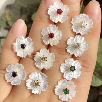 Natural Freshwater shell Pearl Small Flower Stud Earrings Round Colorful Crystal Cubic Zirconia Stone Women Gold Earings Jewelry
Natural Freshwater shell Pearl Small Flower Stud Earrings Round Colorful Crystal Cubic Zirconia Stone Women Gold Earings Jewelry