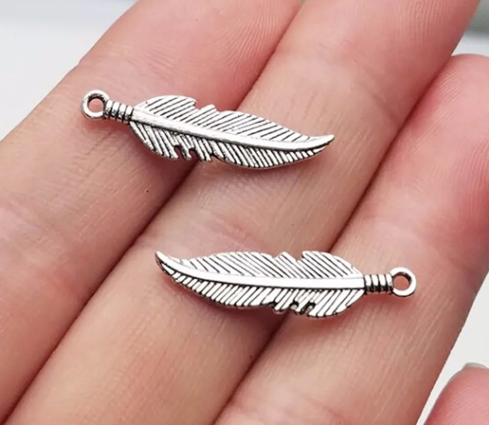 50pcs/lot--7x27mm, Antique silver plated feather Charms ,DIY supplies, Jewelry accessories
50pcs/lot--7x27mm, Antique silver plated feather Charms ,DIY supplies, Jewelry accessories