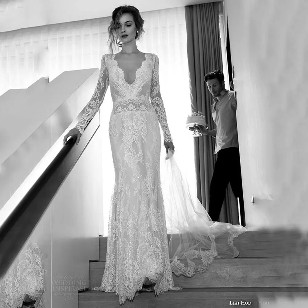 Romantic Long Sleeves Lace Wedding Dresses 2019 V Neck Backless Appliques White Mermaid Bridal Gown Detachable Tulle Train
Romantic Long Sleeves Lace Wedding Dresses 2019 V Neck Backless Appliques White Mermaid Bridal Gown Detachable Tulle Train