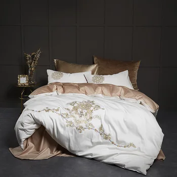 100% Cotton bedding sheets 4 pieces luxury gold embroidered quilt cover and pillow cases White pink red linens Queen king spread
100% Cotton bedding sheets 4 pieces luxury gold embroidered quilt cover and pillow cases White pink red linens Queen king spread