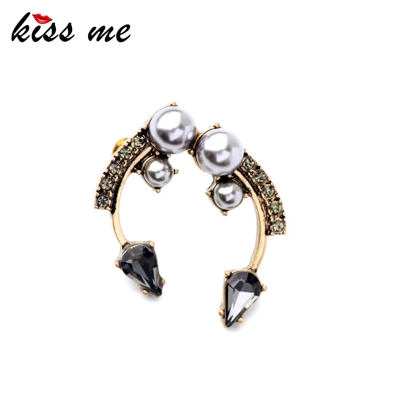 Unique Retro Symmetry Imitation Pearls Stud Earrings Fashion Jewelry China Factory Wholesale
Unique Retro Symmetry Imitation Pearls Stud Earrings Fashion Jewelry China Factory Wholesale