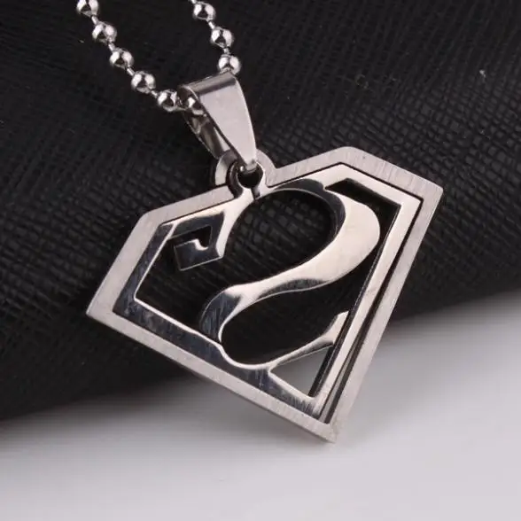 free shipping Super man dual-use pendant necklaces bead chain for men 316L Stainless Steel necklace
free shipping Super man dual-use pendant necklaces bead chain for men 316L Stainless Steel necklace