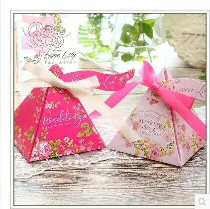 2017 New Creative Wedding Candy Boxes With Ribbons Gift Box Wedding Favors Candy Boxes Party Favors Box Giveaways Tablewares Dec
2017 New Creative Wedding Candy Boxes With Ribbons Gift Box Wedding Favors Candy Boxes Party Favors Box Giveaways Tablewares Dec