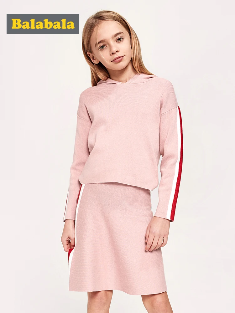 Balabala Girls 2-Piece Fine Knit Hooded Sweater Longer Back + Knit Skirt with Side Stripe Set Teenager Girls Clothing Set
Balabala Girls 2-Piece Fine Knit Hooded Sweater Longer Back + Knit Skirt with Side Stripe Set Teenager Girls Clothing Set