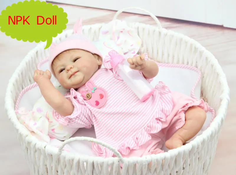 42cm NPK Bebe Reborn Dolls Vivid Silicone Smilling Baby Doll In Soft Cotton Clothes Lovely Kids Boneca Toys Gifts For Girls
42cm NPK Bebe Reborn Dolls Vivid Silicone Smilling Baby Doll In Soft Cotton Clothes Lovely Kids Boneca Toys Gifts For Girls
