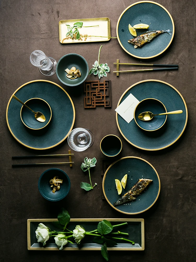 KINGLANG Ceramic High Quality Gold Edge Steak Dish Plate Rice Bowl Water Cup Tableware Set Without Spoon
KINGLANG Ceramic High Quality Gold Edge Steak Dish Plate Rice Bowl Water Cup Tableware Set Without Spoon