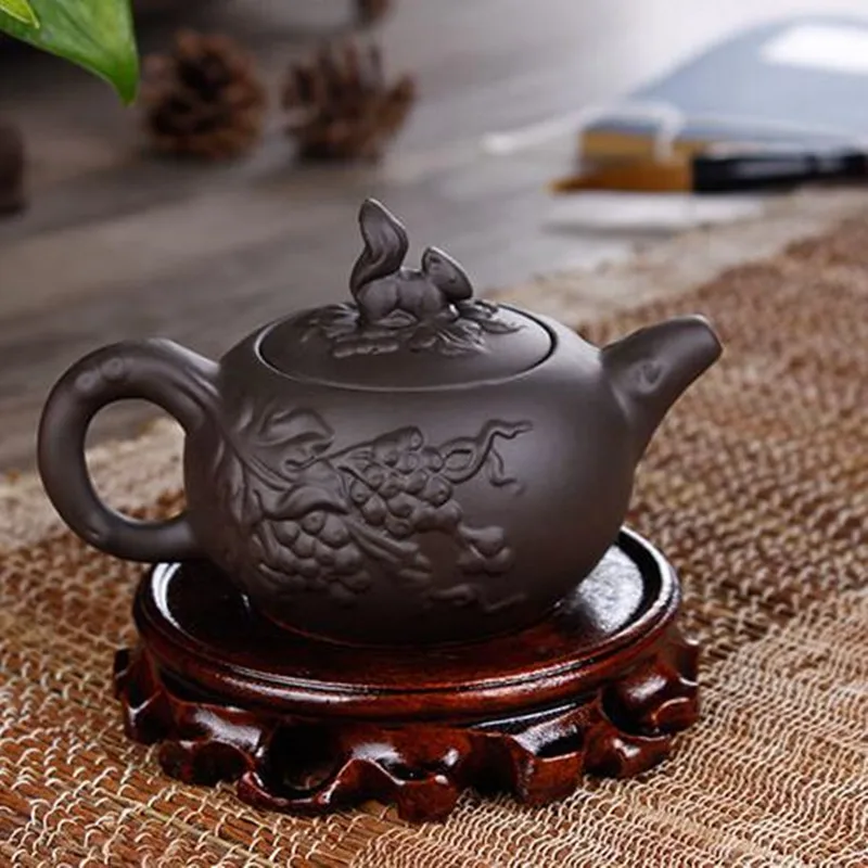 New arrival Handmade Squirrel Pot With Tea Infuser Teapot Red/Black Clay Tetera 140ml Zhu Ni Porcelain Chinese Ceramic Kettle
New arrival Handmade Squirrel Pot With Tea Infuser Teapot Red/Black Clay Tetera 140ml Zhu Ni Porcelain Chinese Ceramic Kettle