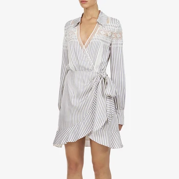 2019 Spring New White Stripe Dress V Collar Long-sleeved Lace Splice Lotus Leaf Dress Full Bow Knee-Length
2019 Spring New White Stripe Dress V Collar Long-sleeved Lace Splice Lotus Leaf Dress Full Bow Knee-Length