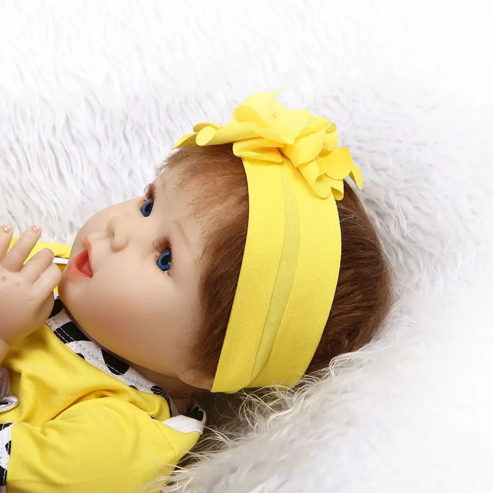55cm Soft Silicone Vinyl Baby Doll Non-toxic Safe Toys Handmade Adorable Lovely girls Cute Lifelike Playmate American Baby Doll
55cm Soft Silicone Vinyl Baby Doll Non-toxic Safe Toys Handmade Adorable Lovely girls Cute Lifelike Playmate American Baby Doll