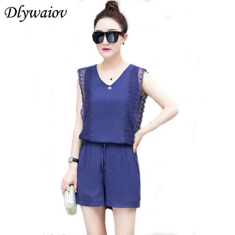 Fashion ladies suit 2 Pieces Set Tracksuit Women Lace vest Bow Elastic Waist Short Pant Suits High Quality Temperament Clothing
Fashion ladies suit 2 Pieces Set Tracksuit Women Lace vest Bow Elastic Waist Short Pant Suits High Quality Temperament Clothing