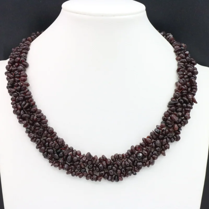 Gravel Irregular Garnet Crystal Stone Multi Color Bowlder Necklace 18'' Hot Sale Women Jewelry Collocation Fashion Style Design
Gravel Irregular Garnet Crystal Stone Multi Color Bowlder Necklace 18'' Hot Sale Women Jewelry Collocation Fashion Style Design