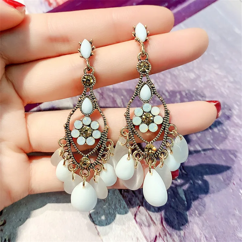 FYUAN Vintage Long Tassel Crystal Drop Earrings for Women Bohemia White Flower Dangle Earrings New Fashion Jewelry Gifts
FYUAN Vintage Long Tassel Crystal Drop Earrings for Women Bohemia White Flower Dangle Earrings New Fashion Jewelry Gifts