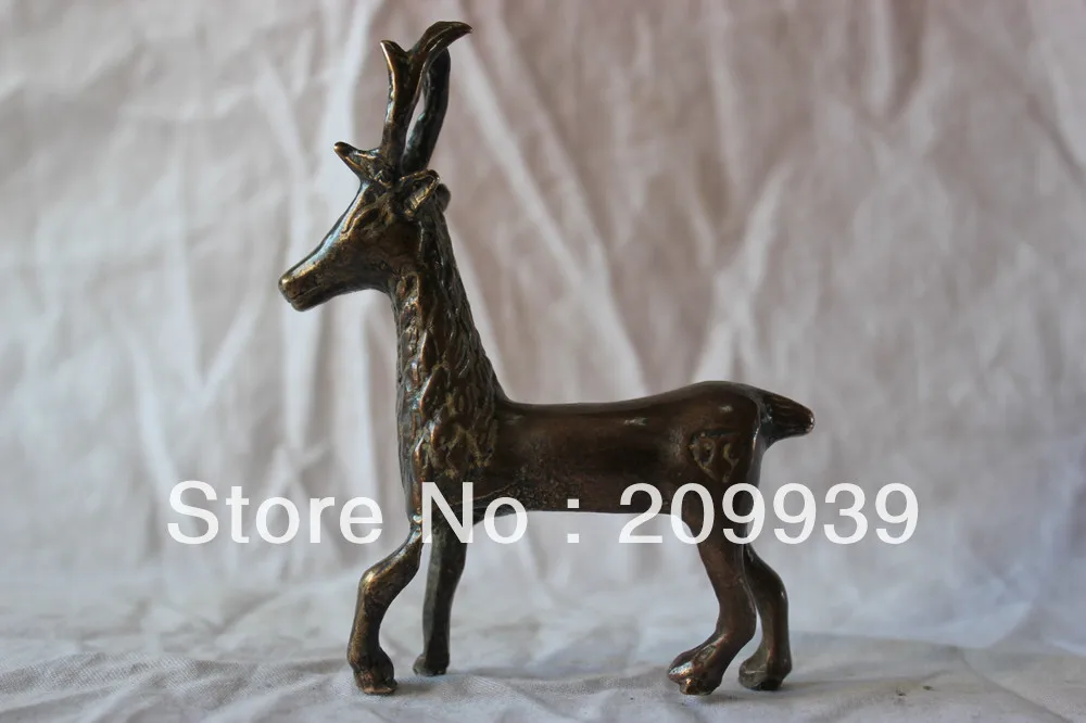 00676 Chinese China Tibet Old HandMade Copper Bronze statue Struggle Deer Statue
00676 Chinese China Tibet Old HandMade Copper Bronze statue Struggle Deer Statue