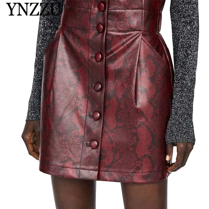 YNZZU Snake Print Chic 2019 Spring PU Skirts Women High Waist Sexy Single Breasted Short Skirts Leather Female Bottom YB279
YNZZU Snake Print Chic 2019 Spring PU Skirts Women High Waist Sexy Single Breasted Short Skirts Leather Female Bottom YB279