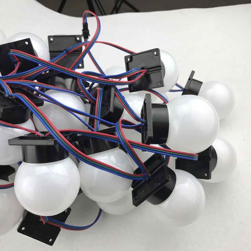 60mm diamter full color WS2811 globe type pixel light;DC12V input;1.44W(6pcs 5050 SMD RGB inside);black base;40pcs a string
60mm diamter full color WS2811 globe type pixel light;DC12V input;1.44W(6pcs 5050 SMD RGB inside);black base;40pcs a string