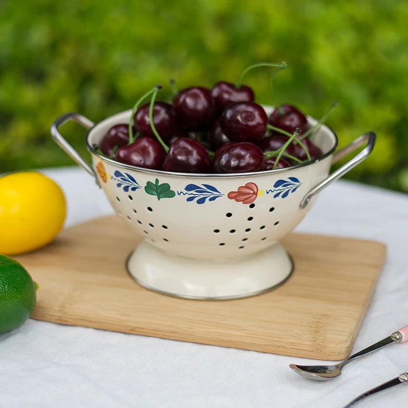 New Creative High Quality Fruit Basket Metal Retro Trumpet Dripping Basin Drain Basket Wash Basket Candy Fruit Storage Basket
New Creative High Quality Fruit Basket Metal Retro Trumpet Dripping Basin Drain Basket Wash Basket Candy Fruit Storage Basket