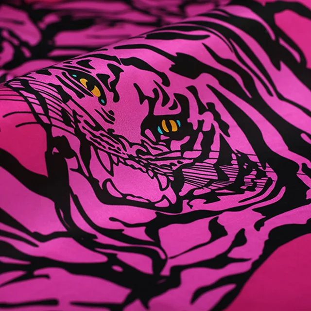 137cm Width 16mm Tiger Leopard Print 100% Mulberry Silk Crepe de Chine Fabric for Woman Summer Dresses Blouse Sewing DIY
137cm Width 16mm Tiger Leopard Print 100% Mulberry Silk Crepe de Chine Fabric for Woman Summer Dresses Blouse Sewing DIY