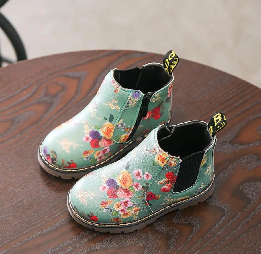 Модная детская обувь с принтом ботинки для девочек из искусственной кожи милые