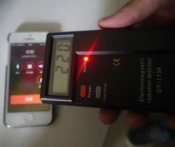 Free shipping High Quality DT-1130 Digital Electromagnetic Radiation Detector Sensor Indicator EMF Meter Tester
Free shipping High Quality DT-1130 Digital Electromagnetic Radiation Detector Sensor Indicator EMF Meter Tester