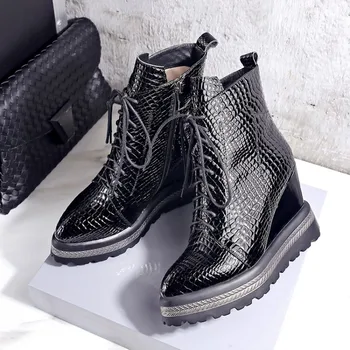 MLJUESE 2019 women ankle boots patent leather winter short plush lace up platform wedges heels female boots size 34-42
MLJUESE 2019 women ankle boots patent leather winter short plush lace up platform wedges heels female boots size 34-42