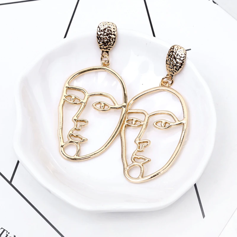Simple Personalized Face Hollow Earring Face oval Earring For Women Statement Jewelry boucle d'oreille New Abstract Gift2019
Simple Personalized Face Hollow Earring Face oval Earring For Women Statement Jewelry boucle d'oreille New Abstract Gift2019