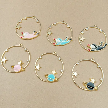 Free Shipping 40pcs 39*36MM Round Circle Shape Saturn Star Spaceman astronaut Enamel Alloy Charms DIY Jewelry Findings Pendants
Free Shipping 40pcs 39*36MM Round Circle Shape Saturn Star Spaceman astronaut Enamel Alloy Charms DIY Jewelry Findings Pendants