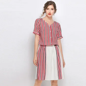 2019 Summer stripe Clothes Set Women Plus Size Elegant Two pieces Dress twinset office ladies Work dress vestidos tops+skirt 5XL
2019 Summer stripe Clothes Set Women Plus Size Elegant Two pieces Dress twinset office ladies Work dress vestidos tops+skirt 5XL