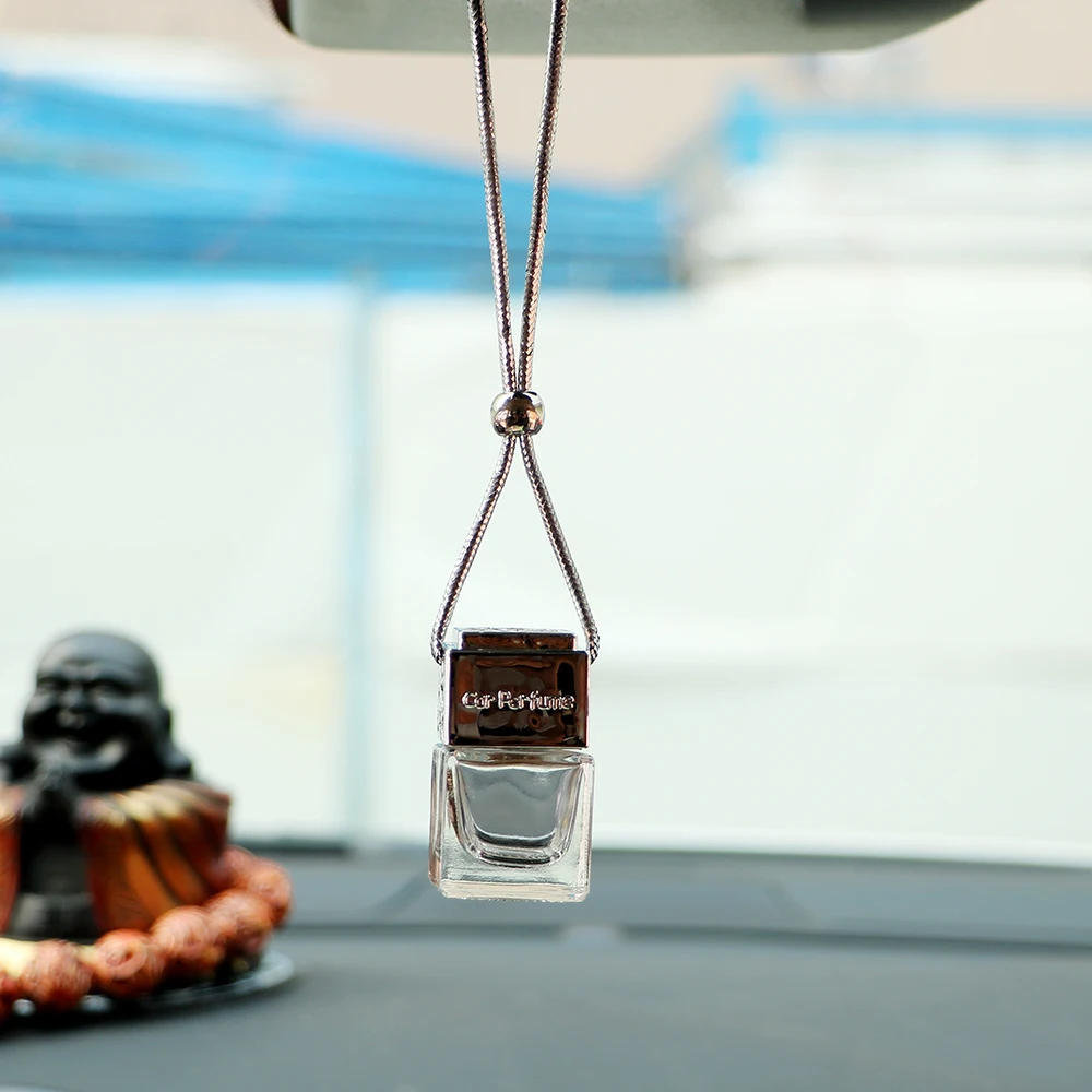 Car Hanging Perfume Empty Glass Bottle For Essential Oils Diffuser Car-styling Rearview Mirror Ornament Air Freshener Fragrance
Car Hanging Perfume Empty Glass Bottle For Essential Oils Diffuser Car-styling Rearview Mirror Ornament Air Freshener Fragrance