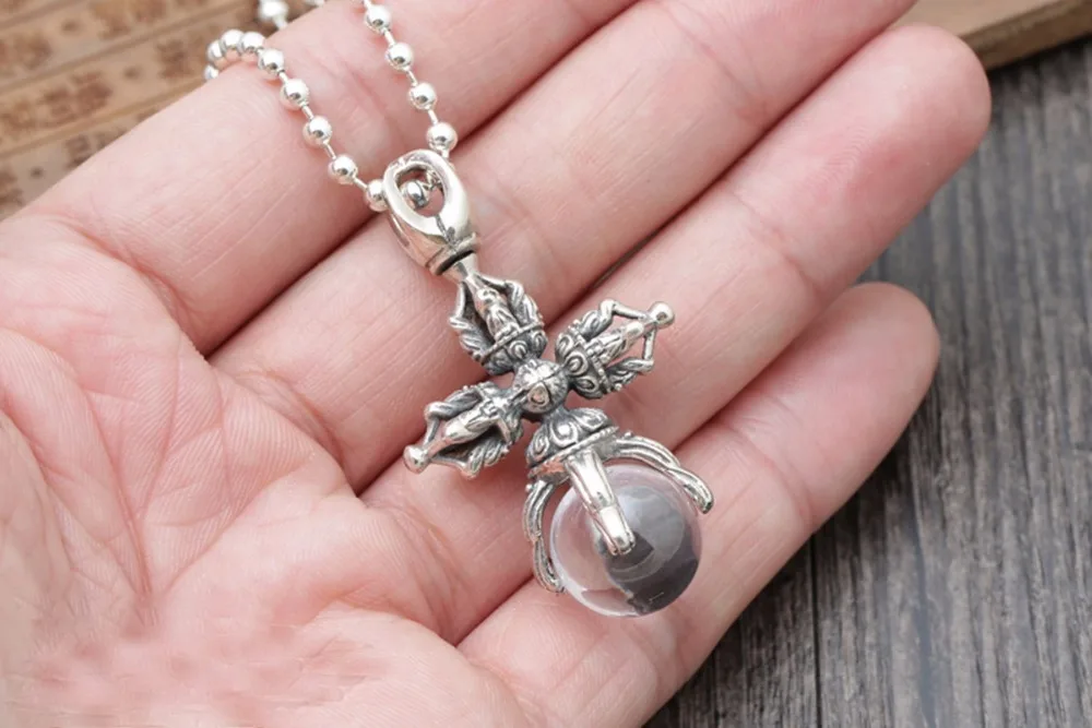 S925 pure silver Buddhism decoration multiplier cross dorje is white crystal ball pendant Men and women money falling D122 
S925 pure silver Buddhism decoration multiplier cross dorje is white crystal ball pendant Men and women money falling D122