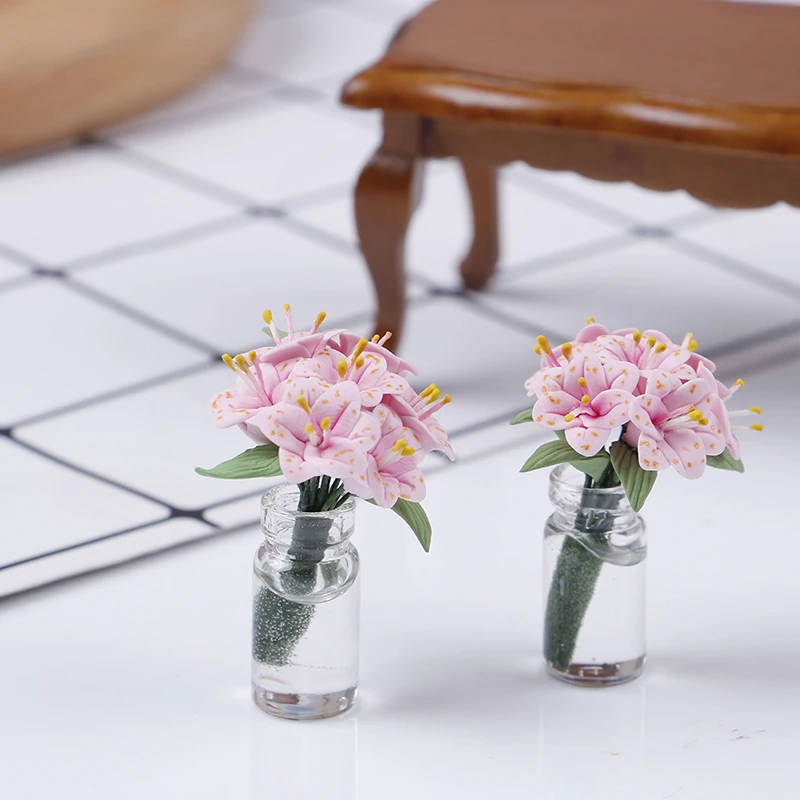 1Pc 1:12 Scale Fake Flower Arrangement Plant Flower Doll House Toy Lily Glass Bottle Dollhouse Furniture Miniatures Accessories
1Pc 1:12 Scale Fake Flower Arrangement Plant Flower Doll House Toy Lily Glass Bottle Dollhouse Furniture Miniatures Accessories