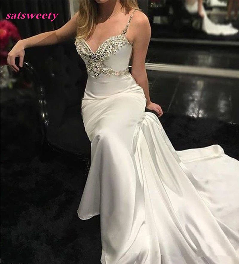 vestido de noiva New Arrival Modern Spaghetti Straps Mermaid Bridesmaid Dress Backless Crystal Bridal Gowns Dazzling Prom Gowns
vestido de noiva New Arrival Modern Spaghetti Straps Mermaid Bridesmaid Dress Backless Crystal Bridal Gowns Dazzling Prom Gowns