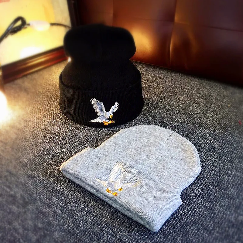 Knit Hats For Men Women Male Outdoor Knitted Winter Beanie Caps Ski Skullies Eagle Embroidery Balaclava Mask Gorras Cap Bonnet
Knit Hats For Men Women Male Outdoor Knitted Winter Beanie Caps Ski Skullies Eagle Embroidery Balaclava Mask Gorras Cap Bonnet