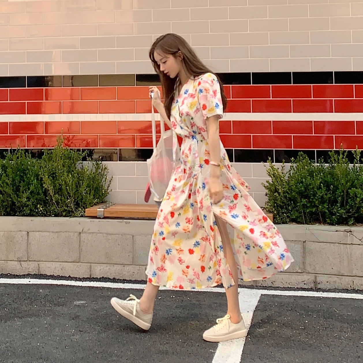 Long Dress Elegant Korean Vintage Sexy V-neck Plus Size Vestidos Loose Jurken Casual Beach Floral Summer Wrap Women Dress With
Long Dress Elegant Korean Vintage Sexy V-neck Plus Size Vestidos Loose Jurken Casual Beach Floral Summer Wrap Women Dress With