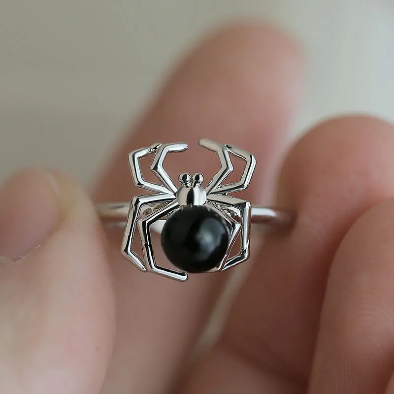Huitan Animal Ring Funny Black Tummy Spider Halloween Present Finger Ring For Boys&Girls Creative Jewelry Ring Dropshipping
Huitan Animal Ring Funny Black Tummy Spider Halloween Present Finger Ring For Boys&Girls Creative Jewelry Ring Dropshipping