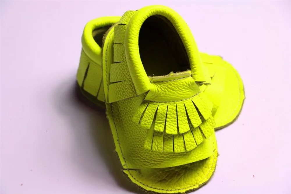 New Genuine Leather child Toddler Summer girls sandals Soft Soled Baby Moccasins Soft Moccs Shoes Crib Babe Boy Girl Shoe
New Genuine Leather child Toddler Summer girls sandals Soft Soled Baby Moccasins Soft Moccs Shoes Crib Babe Boy Girl Shoe