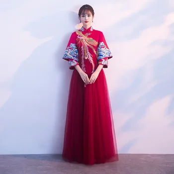 Red Traditional Phoenix Embroidery Cheongsam Mandarin Collar Long Qipao Chinese Wedding Dress Lady Elegant Stage Show Clothing
Red Traditional Phoenix Embroidery Cheongsam Mandarin Collar Long Qipao Chinese Wedding Dress Lady Elegant Stage Show Clothing