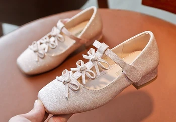 2019 new children's single shoes wild girl princess shoes spring and autumn models Korean girls shoes high-heeled dance shoes
2019 new children's single shoes wild girl princess shoes spring and autumn models Korean girls shoes high-heeled dance shoes
