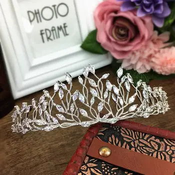 Paved Full Cubic Zircon Tiara Snowflake Zirconia Crown CZ Coroa Bridal Wedding Hair Accessories Jewelry Bijoux Cheveux WIGO1291
Paved Full Cubic Zircon Tiara Snowflake Zirconia Crown CZ Coroa Bridal Wedding Hair Accessories Jewelry Bijoux Cheveux WIGO1291