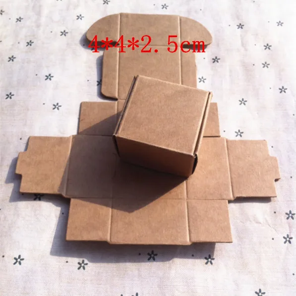 4*4*2.5cm Paper box Storage Trinkets Aircraft box Candy Biscuit Necklace Jewelry Packaging 100pcs/lot
4*4*2.5cm Paper box Storage Trinkets Aircraft box Candy Biscuit Necklace Jewelry Packaging 100pcs/lot
