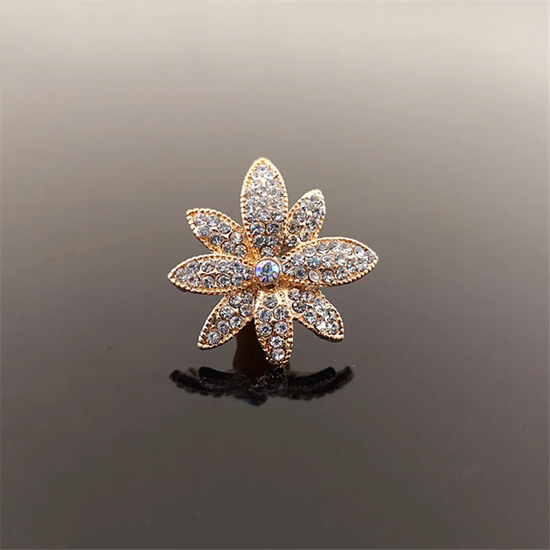 50pcs Flower Rhinestone Applique Buckle Button strass Crystal Hairpin Hair Clip Accessories Brooch Garment Shoes Embellishment
50pcs Flower Rhinestone Applique Buckle Button strass Crystal Hairpin Hair Clip Accessories Brooch Garment Shoes Embellishment