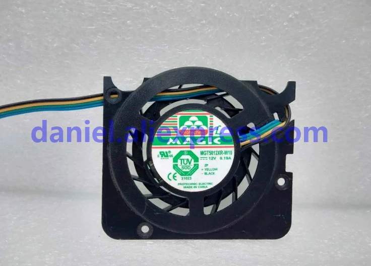 New MAGIC MGT5012XR-W10 12V 0.19A 4-wire PWM speed-controlled graphics card radiator fan
New MAGIC MGT5012XR-W10 12V 0.19A 4-wire PWM speed-controlled graphics card radiator fan